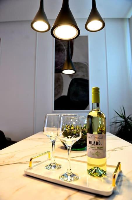 Nino Luxury Apartment Zagreb Eksteriør billede
